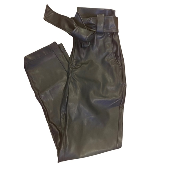 Express Faux Leather High Rise Belted Paperbag Ankle Pants Black Sz 0 - Picture 7 of 8